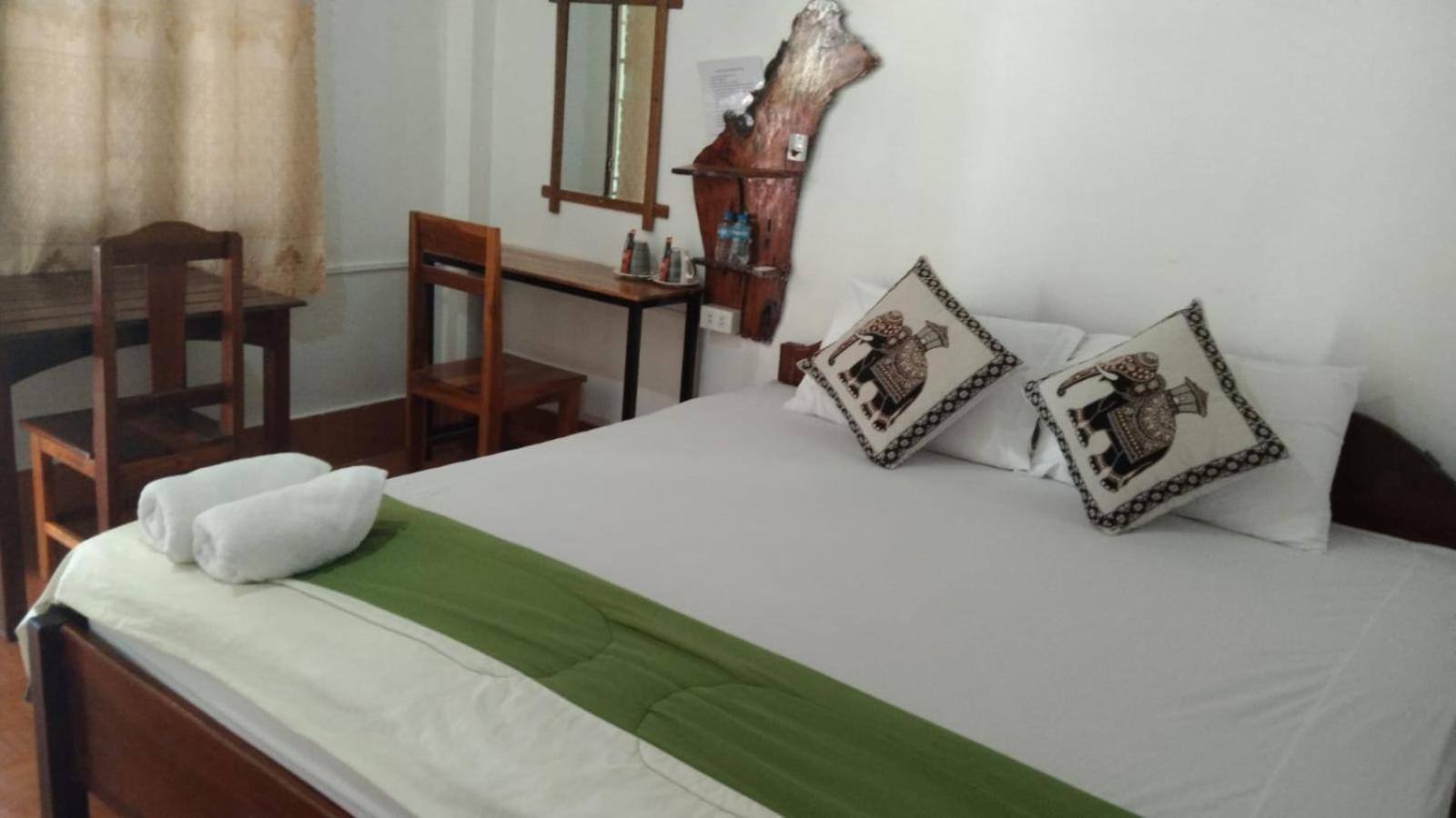 Amphai Guest House Nong Khiaw Exterior photo
